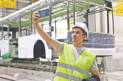 南平市委书记“为地区绿色交通发展作出贡献”（中国—中亚媒体高质量共建“一带一路”联合采访）